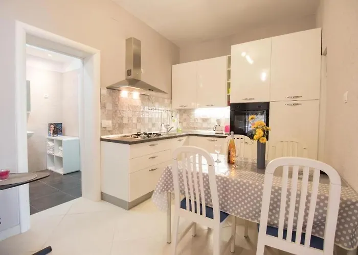 公寓 Serdo 洛夫兰